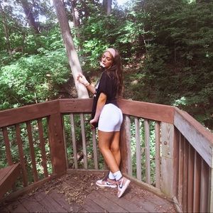 NIKE PINK QUARTS MID JORDAN 1